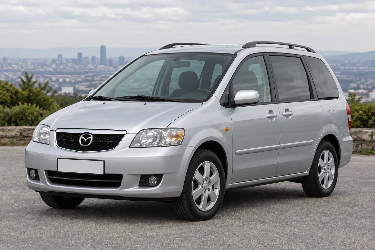 Mazda MPV 2 — сгенерированная иллюстрация модели при дневном освещении