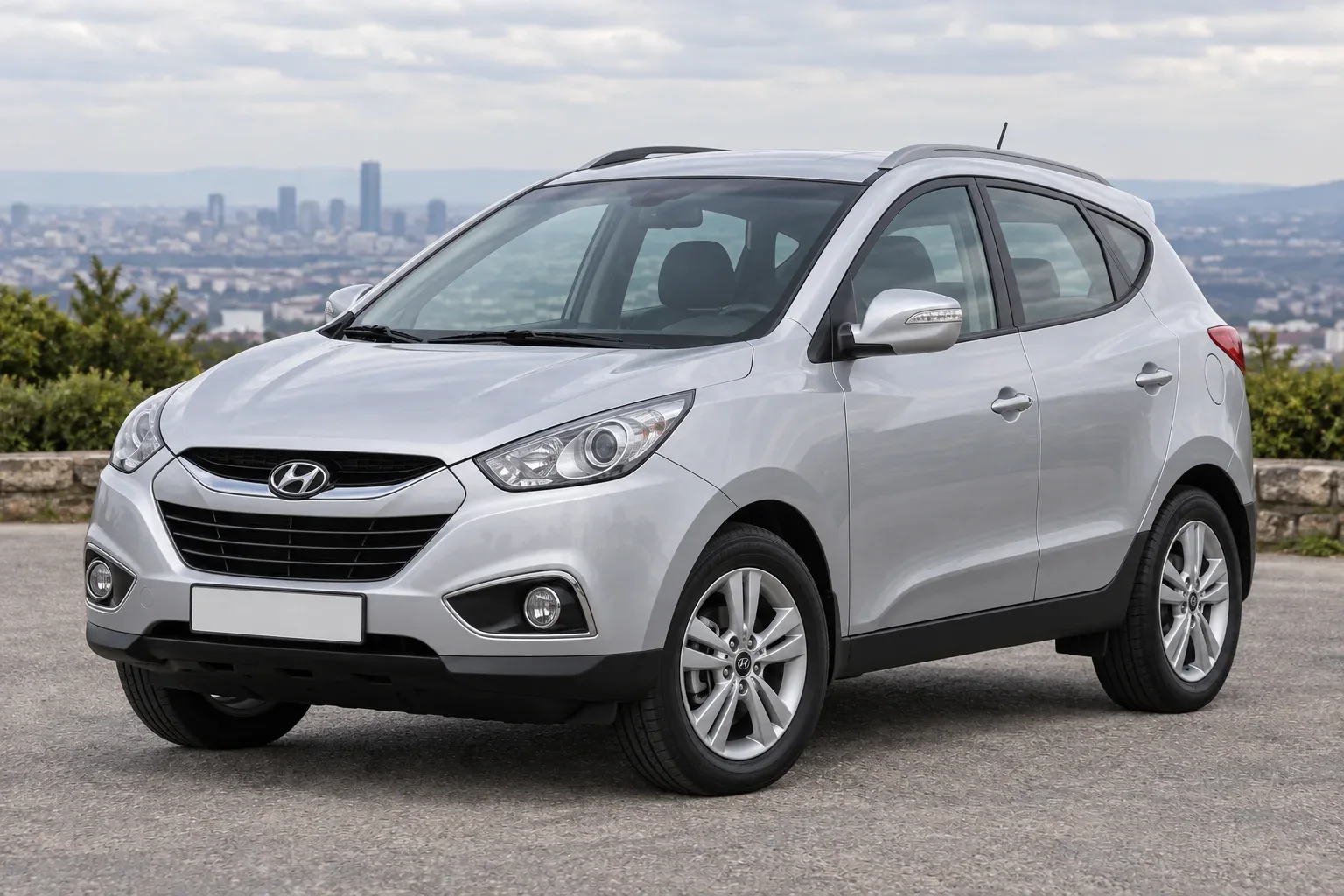 Hyundai ix35 — сгенерированная иллюстрация модели при дневном освещении