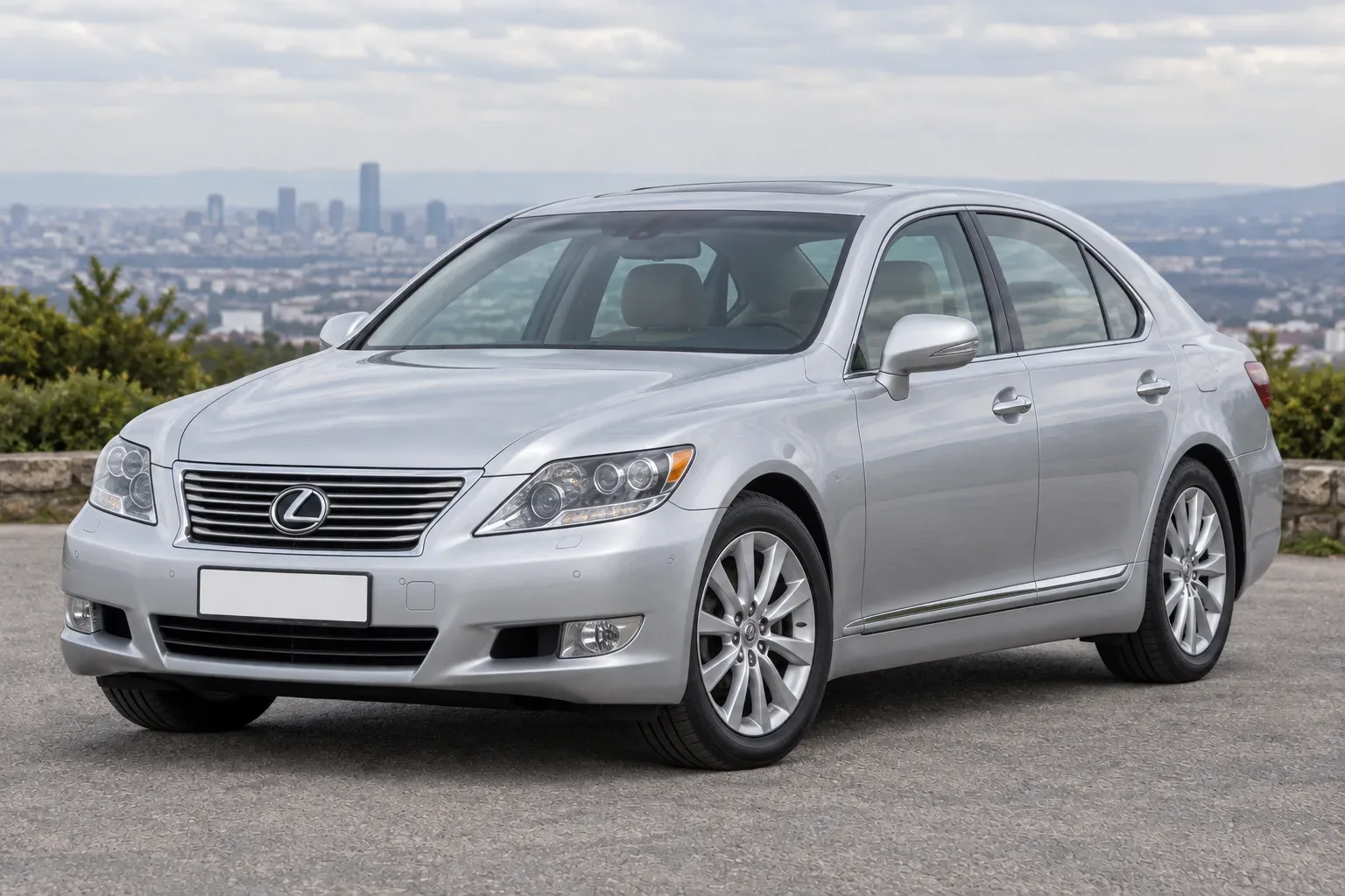Lexus LS 4 — сгенерированная иллюстрация модели при дневном освещении