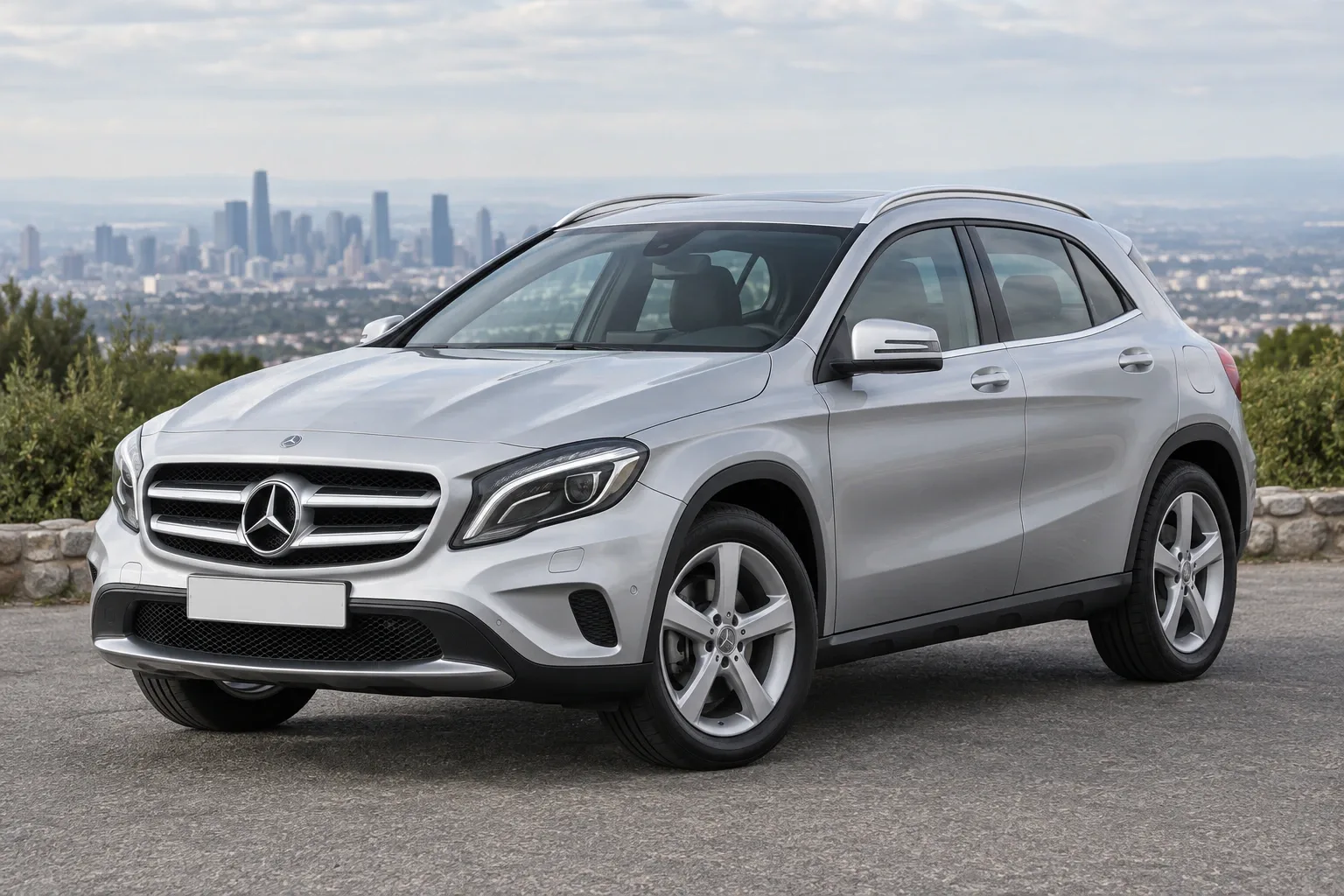 Mercedes-Benz GLA X156 — сгенерированная иллюстрация модели при дневном освещении