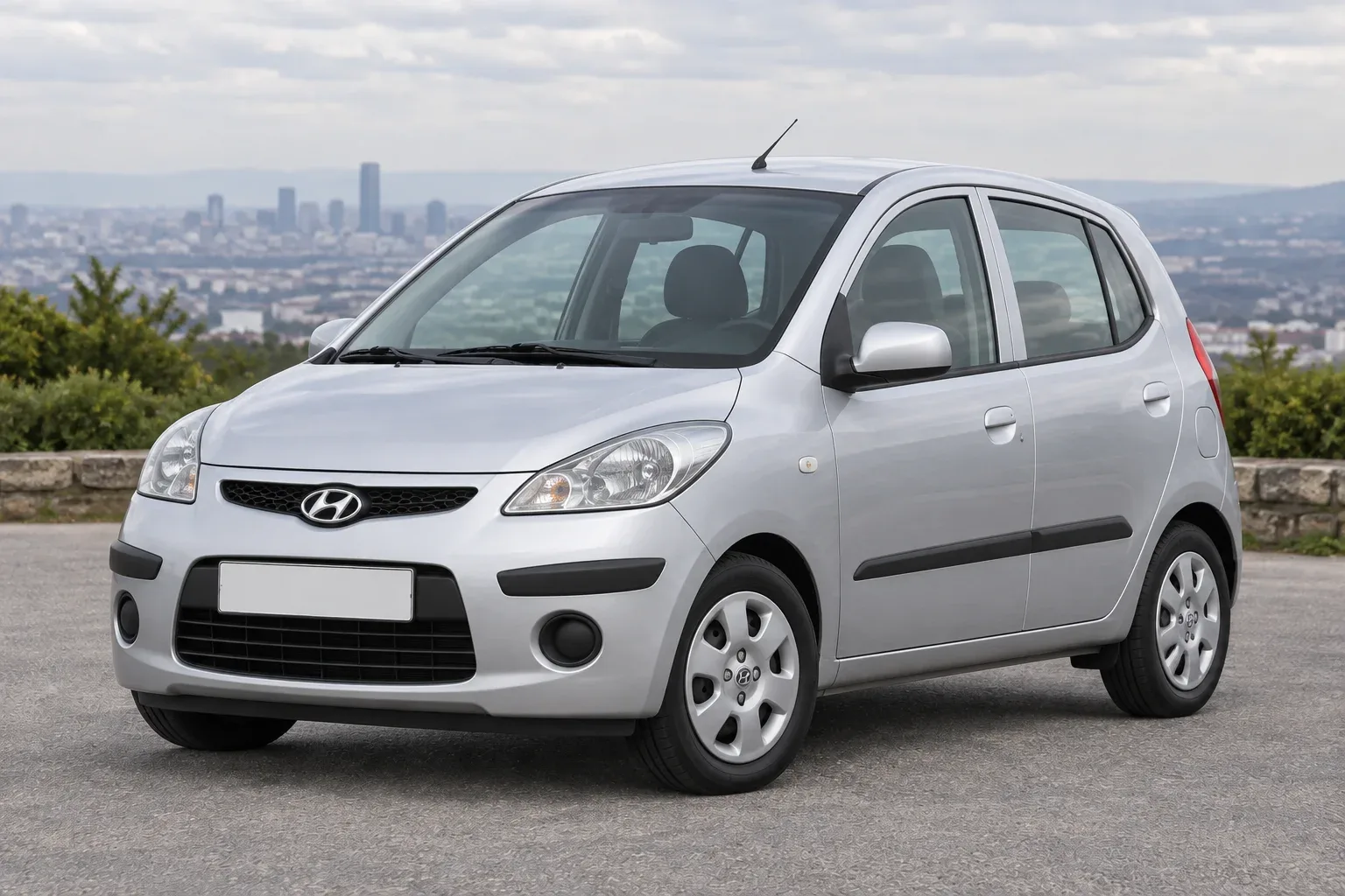 Hyundai i10 1 — сгенерированная иллюстрация модели при дневном освещении