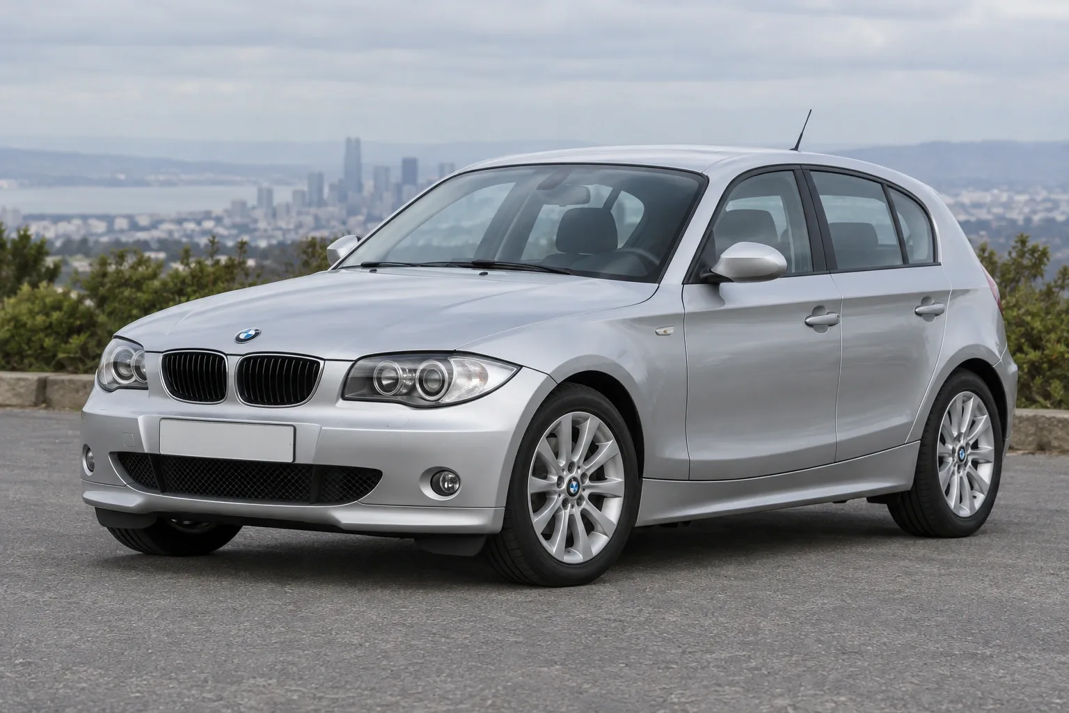 BMW 1 E87/E81/E82/E88 — сгенерированная иллюстрация модели при дневном освещении